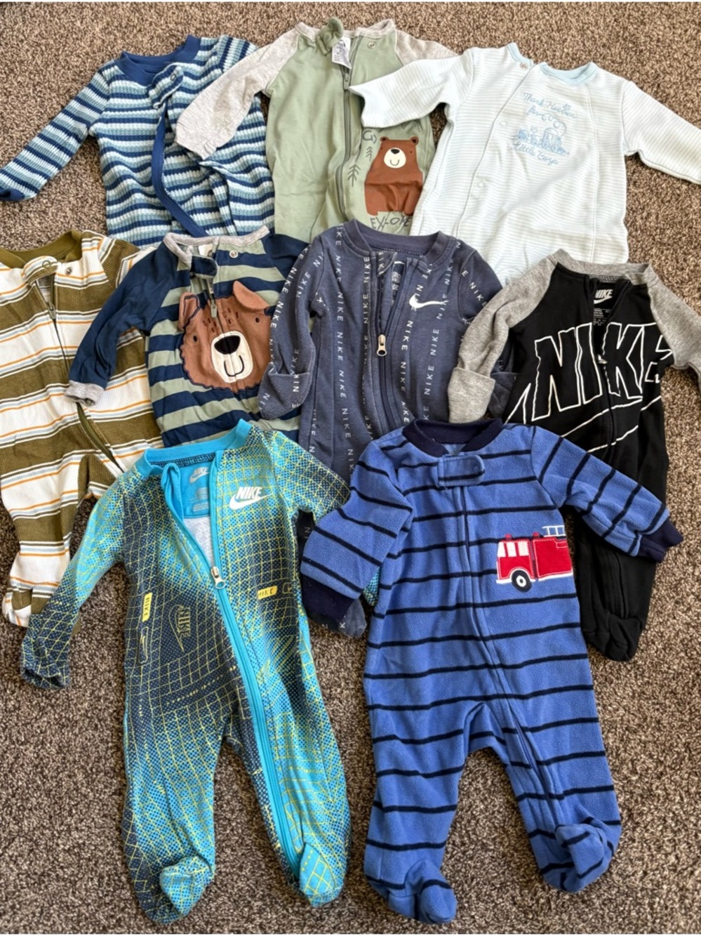 Baby boy clothes lot (size newborn) - Picture 6 of 13